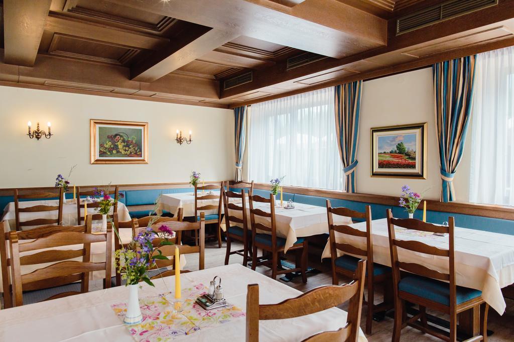 Hotel Waldsee فِيي المظهر الخارجي الصورة